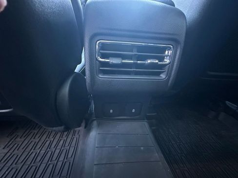 New 2025 Lincoln Corsair Premiere w/ Equipment Group 101A image 33