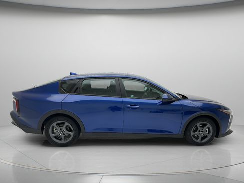 Used 2026 Kia K4 FWD image 6