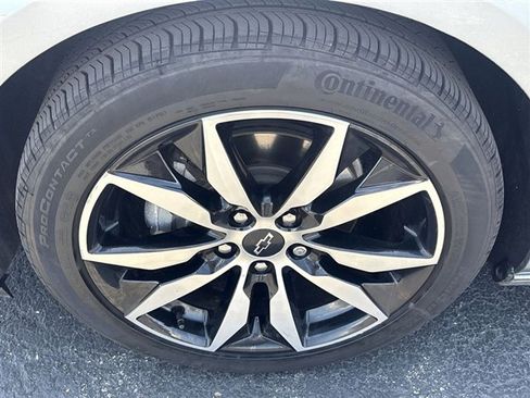 Used 2023 Chevrolet Malibu RS FWD image 31