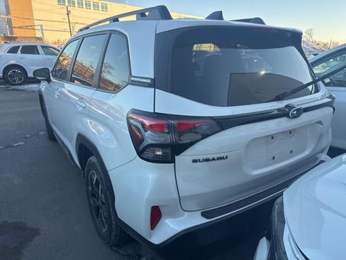 Used 2025 Subaru Forester Premium image 10