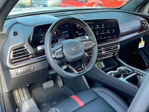 New 2026 Chevrolet Traverse RS w/ LPO, Floor Liner Package image 6