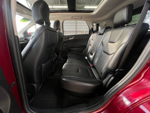 Used 2019 Ford Edge Titanium w/ Cold Weather Package AWD/4WD image 19