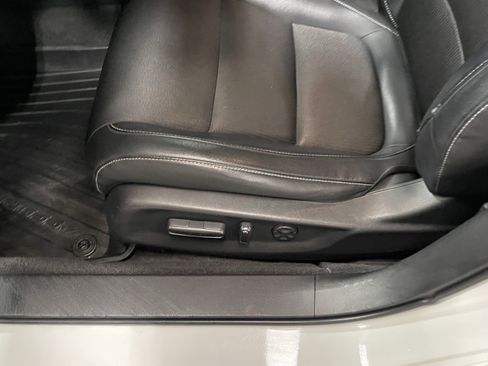 Used 2018 Honda Accord Sport image 18