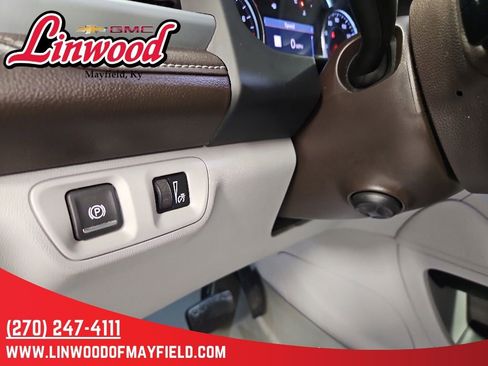 Used 2020 GMC Acadia SLT w/ Premium Package FWD image 20