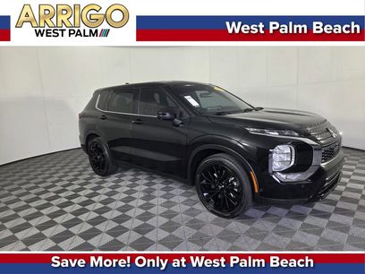 Used 2023 Mitsubishi Outlander SE
