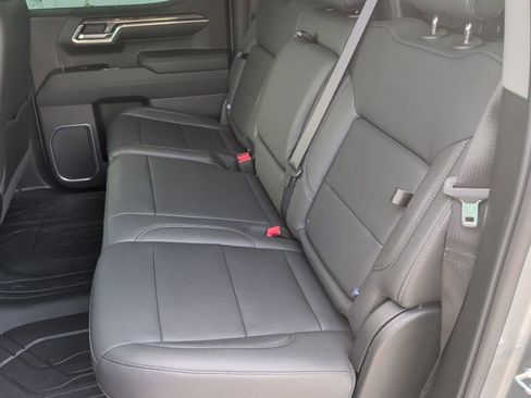 Used 2024 Chevrolet Silverado 1500 LTZ w/ LTZ Convenience Package II AWD/4WD image 15