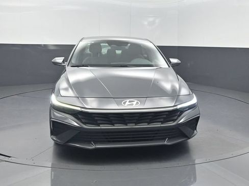 Used 2024 Hyundai Elantra SEL FWD image 30