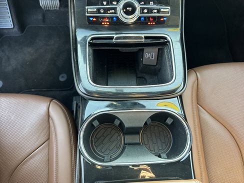 Used 2023 Lincoln Nautilus Reserve w/ Equipment Group 201A image 15