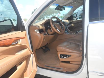 Used 2015 Cadillac Escalade Platinum