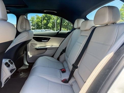 Used 2023 Mercedes-Benz C 300 4MATIC Sedan image 18