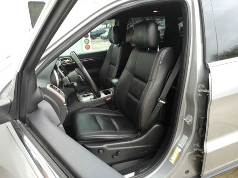 Used 2015 Jeep Grand Cherokee Limited image 16