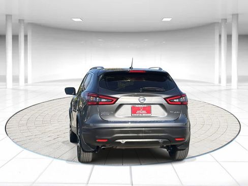 Used 2022 Nissan Rogue Sport SL image 3