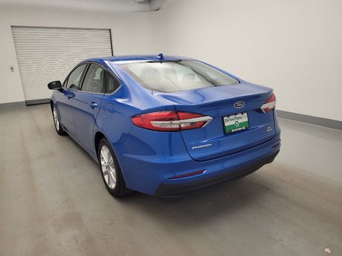 Used 2020 Ford Fusion SE FWD image 5
