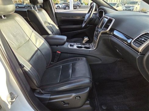 Used 2016 Jeep Grand Cherokee Limited 75th Anniversary image 15