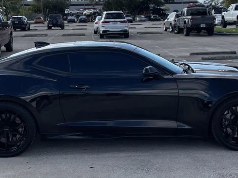 Used 2018 Chevrolet Camaro ZL1 image 5