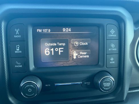 Used 2021 Jeep Wrangler Unlimited Sport AWD/4WD image 23