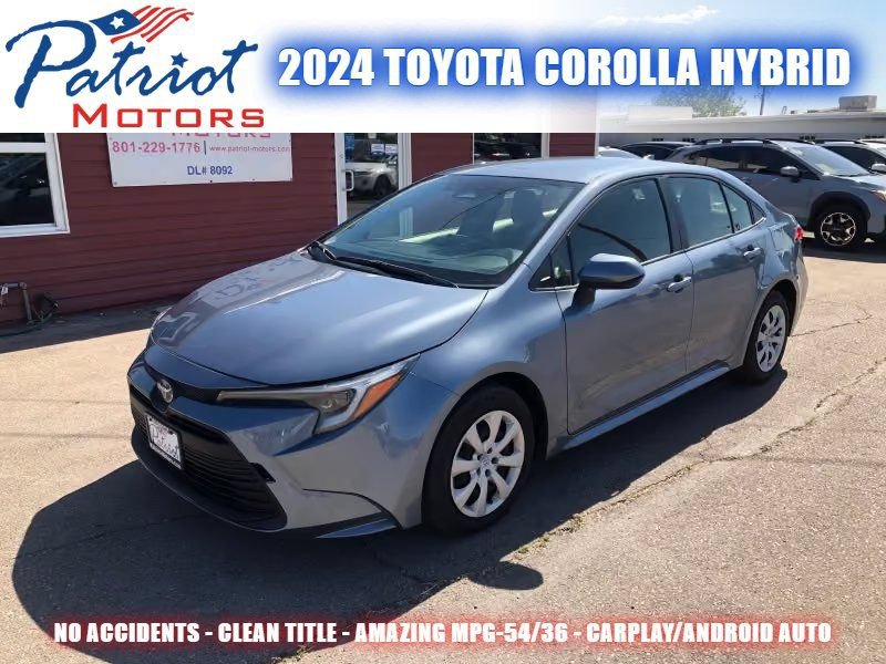 Used 2024 Toyota Corolla LE FWD image 1