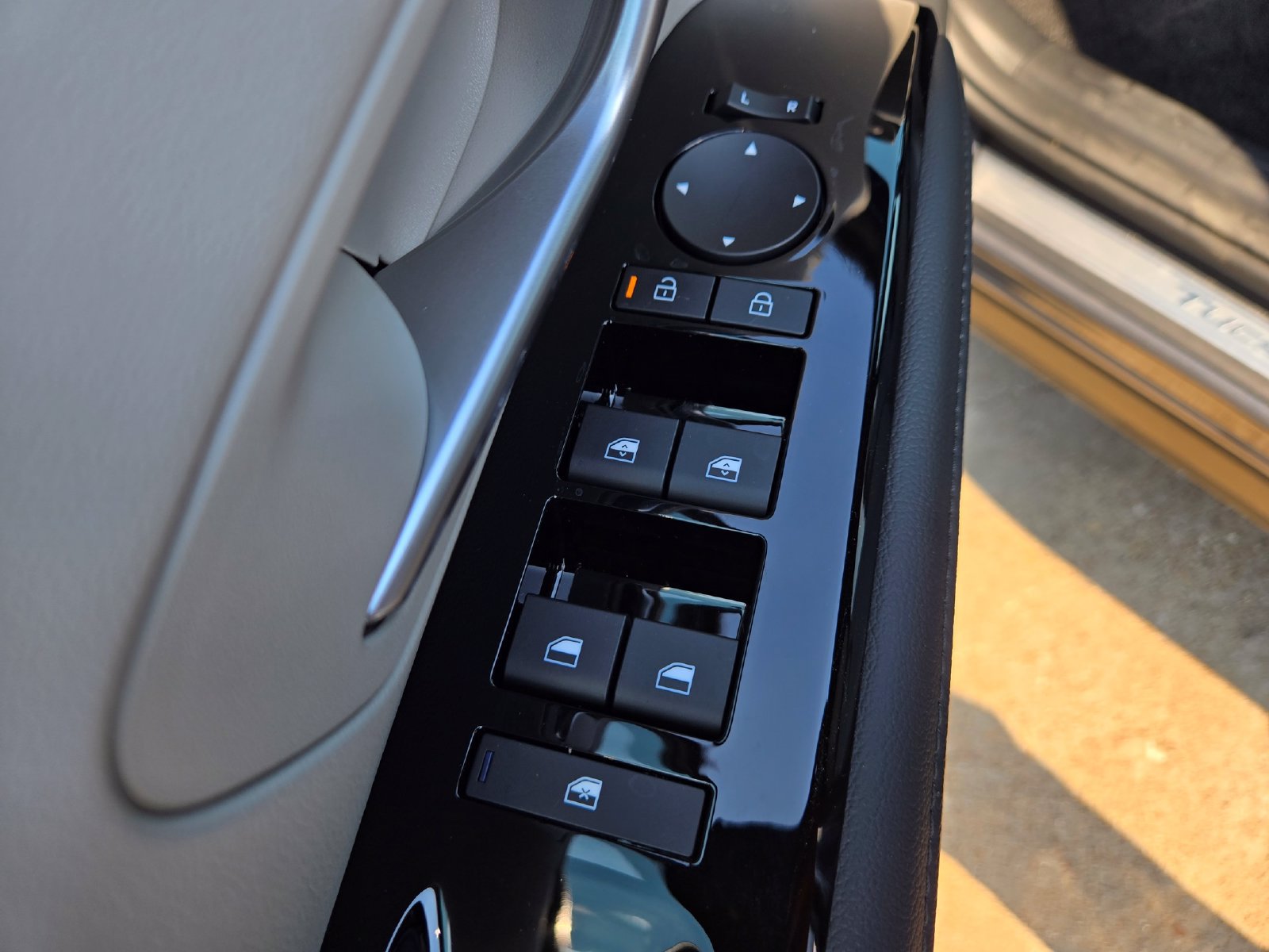 New 2026 Hyundai Tucson Limited FWD image 20