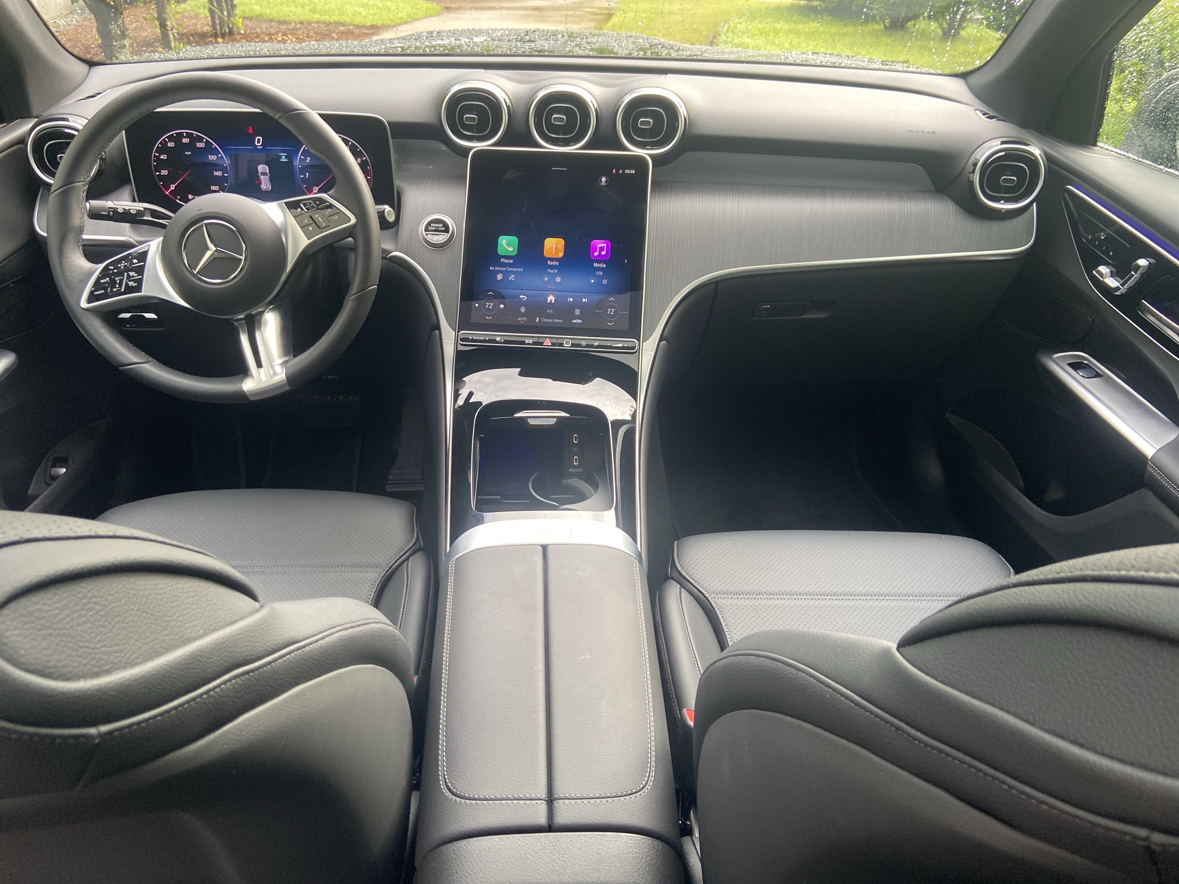 Used 2025 Mercedes-Benz GLC 300 image 27