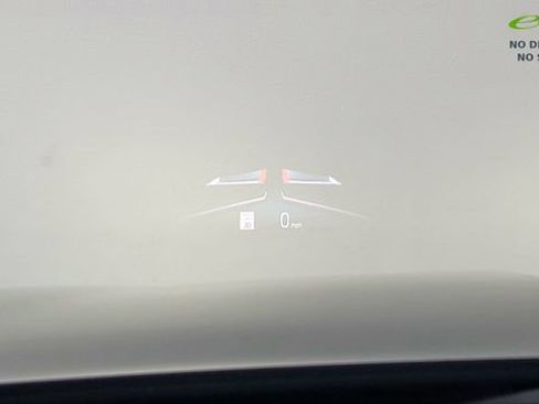 Used 2023 BMW 740i w/ Parking Assistance Package RWD image 39