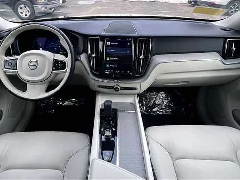 Certified 2023 Volvo XC60 B5 Plus w/ Protection Package Premier image 15