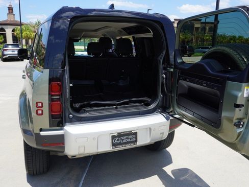 Used 2023 Land Rover Defender 110 S AWD/4WD image 38