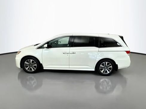 Used 2016 Honda Odyssey Touring Elite image 4