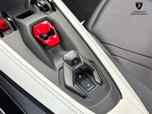 Used 2024 Lamborghini Revuelto AWD/4WD image 42