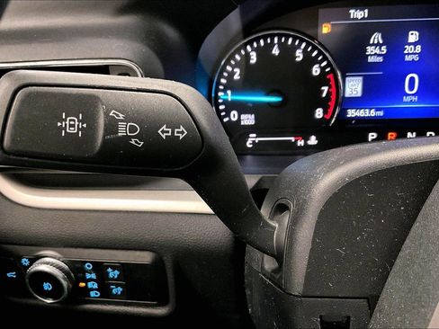 Certified 2022 Ford Explorer XLT w/ Equipment Group 202A image 31