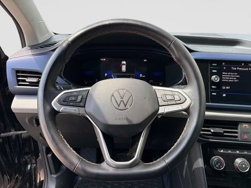 Used 2023 Volkswagen Taos SE FWD image 29