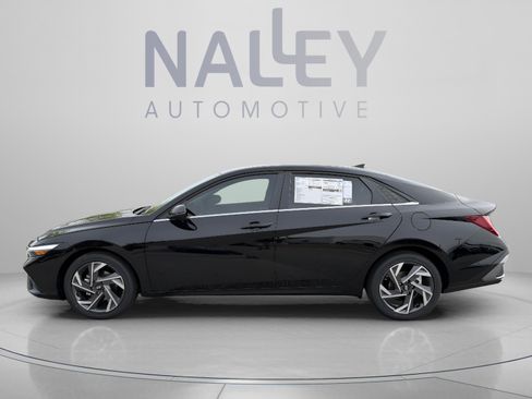 New 2026 Hyundai Elantra Limited FWD image 2