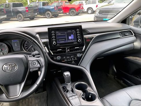 Used 2024 Toyota Camry SE FWD image 17
