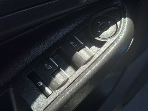 Used 2019 Ford Escape SE AWD/4WD image 11