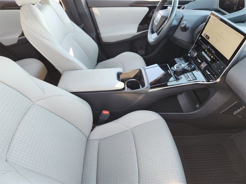 Used 2023 Toyota bZ4X AWD w/ Weather Package image 10