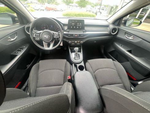 Used 2020 Kia Forte LXS FWD image 10
