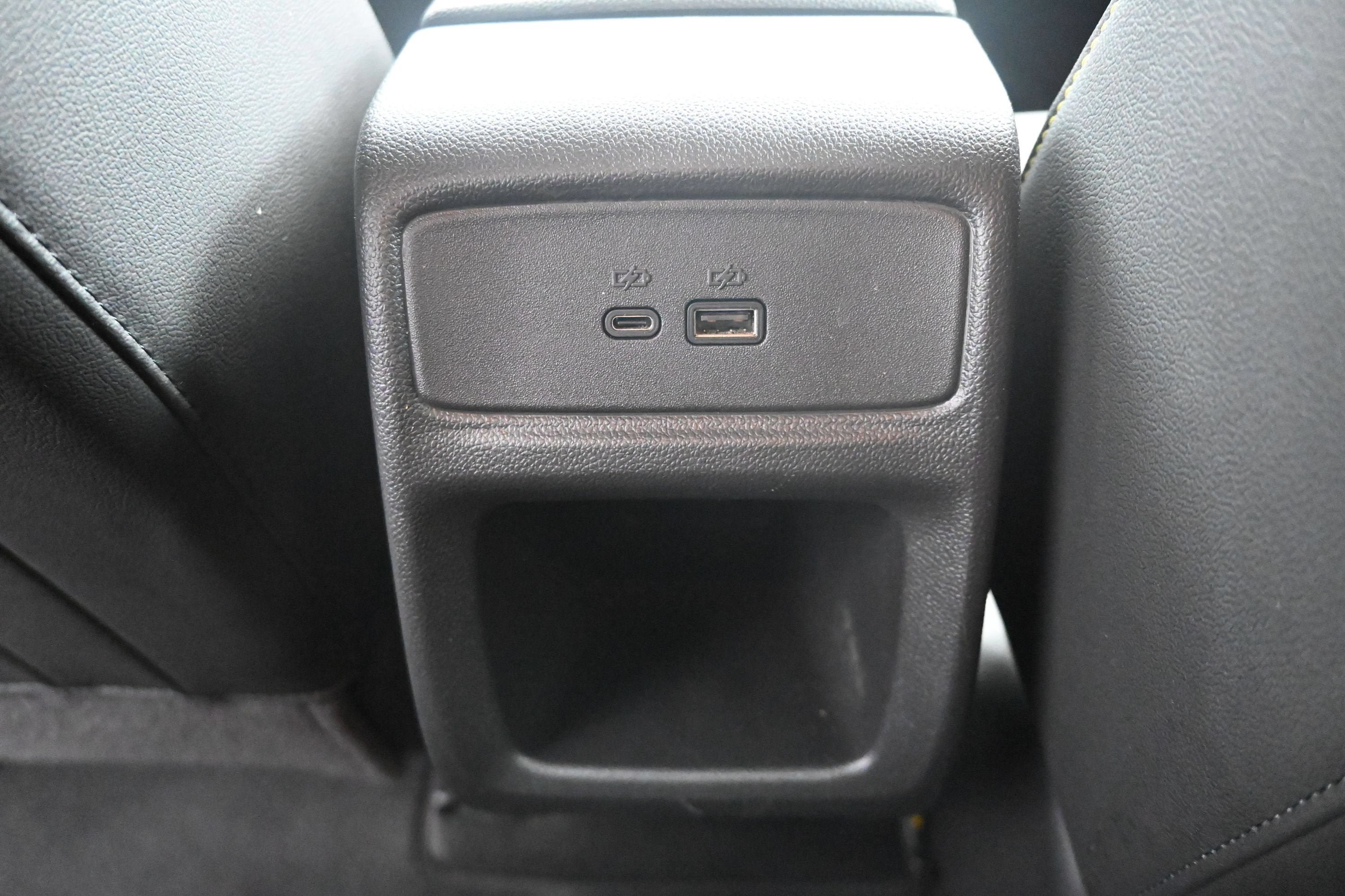 Certified 2024 Chevrolet Trax LT w/ Driver Confidence Package FWD image 24