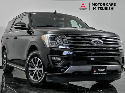 Used 2020 Ford Expedition XLT w/ Equipment Group 202A AWD/4WD image 1