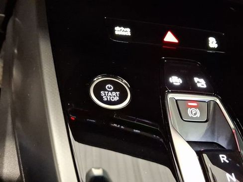 Used 2023 Audi Q4 e-tron Premium Plus image 25