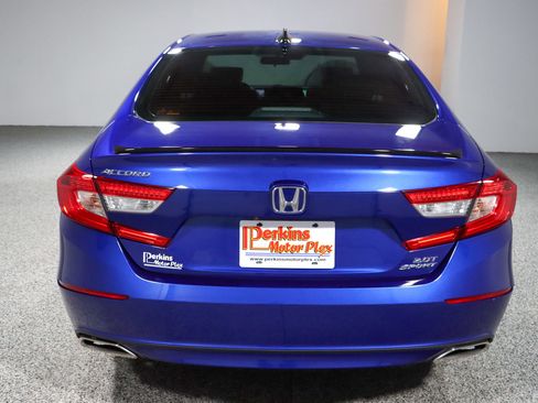 Used 2021 Honda Accord Sport image 8
