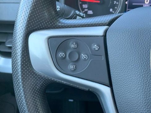 Used 2024 GMC Terrain SLE AWD/4WD image 16