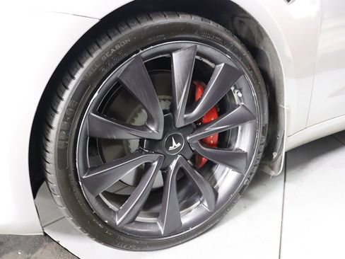 Used 2020 Tesla Model 3 Performance image 9