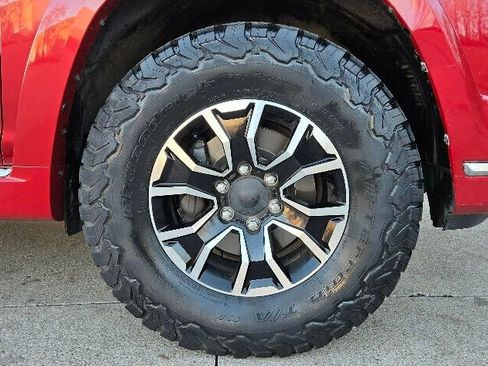 Used 2014 Toyota 4Runner Limited image 39