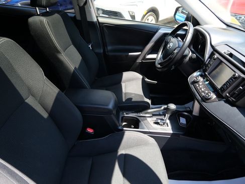 Used 2018 Toyota RAV4 XLE w/ Convenience Package AWD/4WD image 30