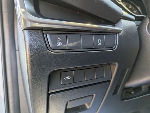 Used 2023 MAZDA MAZDA3 s FWD image 36