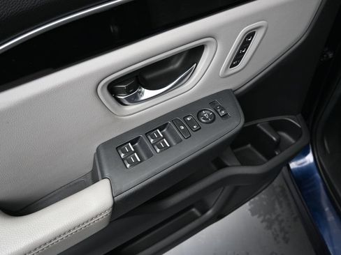 Certified 2024 Honda Pilot Touring image 21