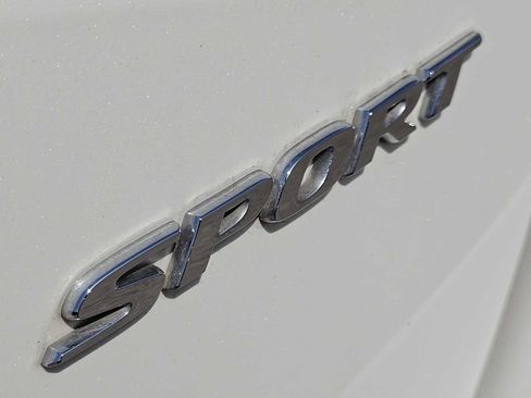 Used 2024 Honda Civic Sport image 12