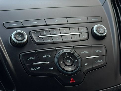 Used 2019 Ford Escape S FWD image 40