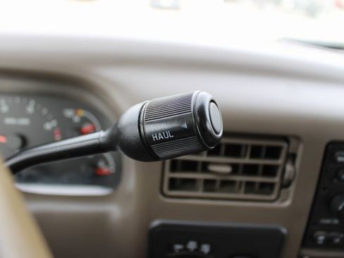 Used 2004 Ford F350 Lariat image 19