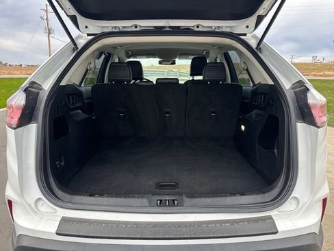 Used 2023 Ford Edge SEL image 25