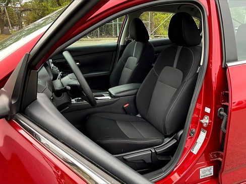 Used 2024 Nissan Sentra SV image 23